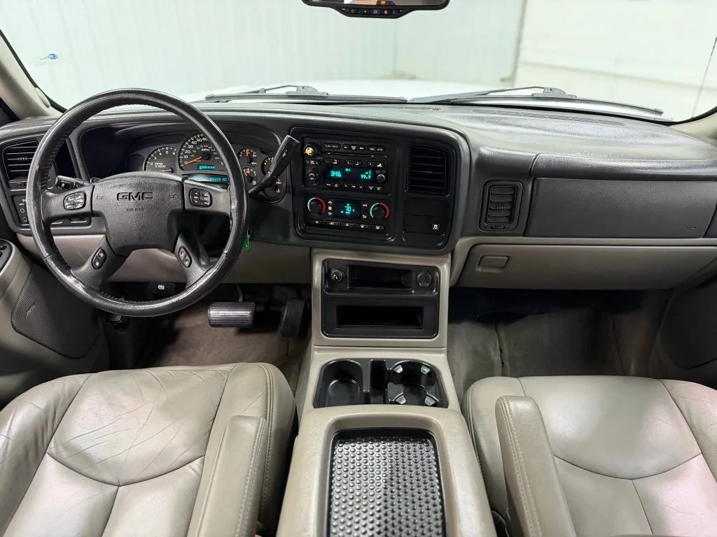 2005 Gmc Yukon XL 1500 SLT photo 5