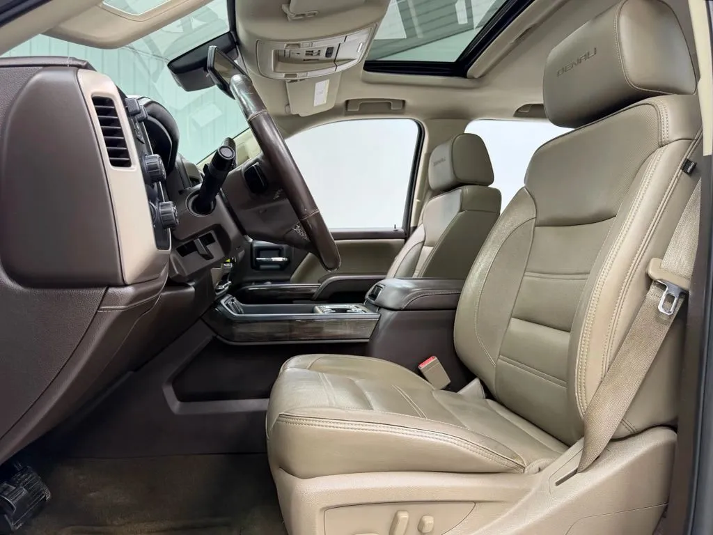 2016 Gmc Sierra 2500 HD Denali photo 25