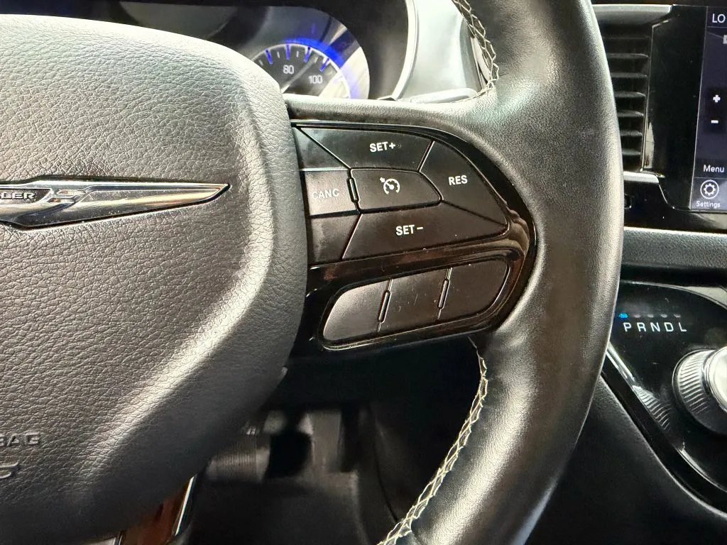 2018 Chrysler Pacifica Touring Plus photo 30