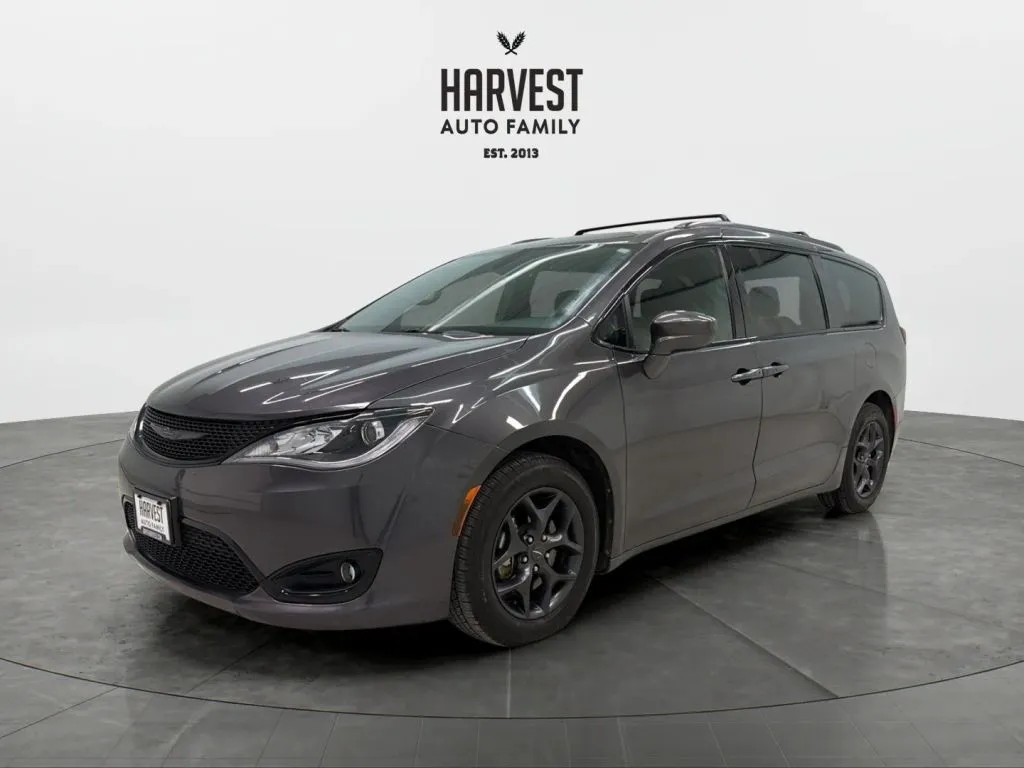 2018 Chrysler Pacifica Touring L Plus