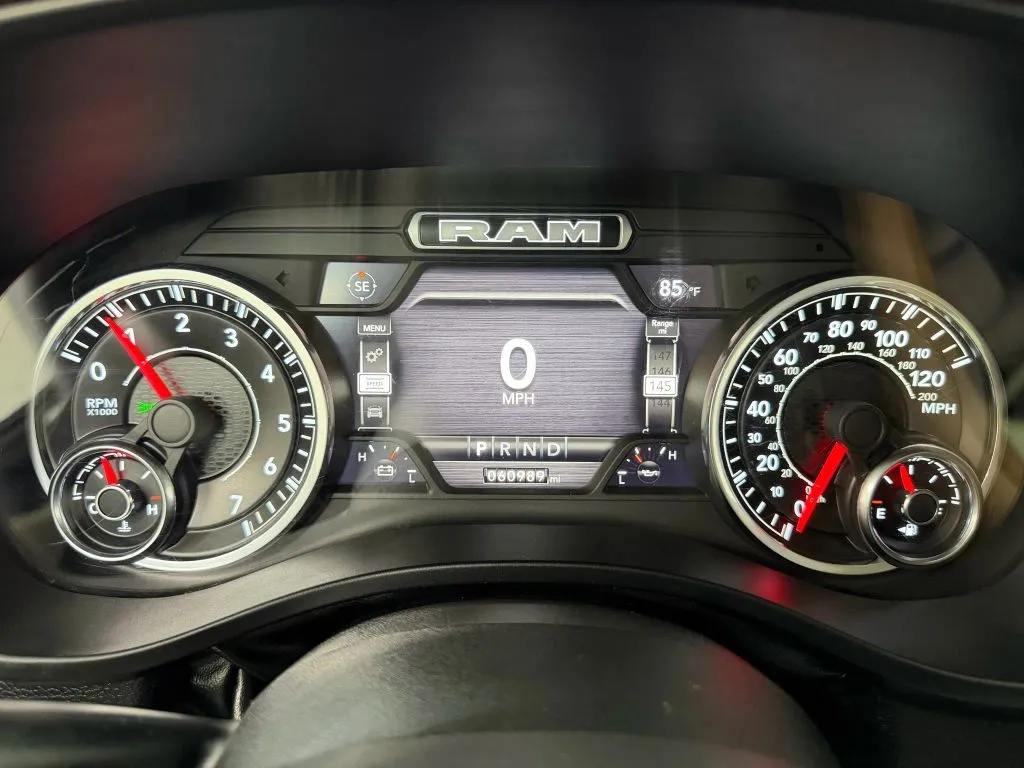 2022 Ram 1500 Laramie photo 19