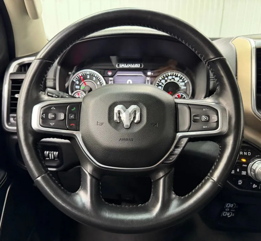 2022 Ram 1500 Laramie photo 7