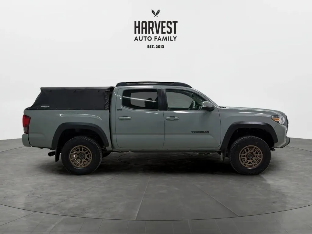 2023 Toyota Tacoma SR5 photo 11