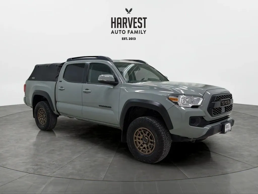 2023 Toyota Tacoma SR5 photo 21