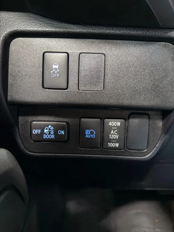 2023 Toyota Tacoma SR5 photo 27