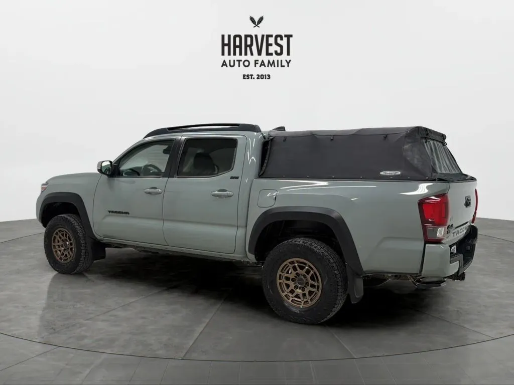 2023 Toyota Tacoma SR5 photo 19
