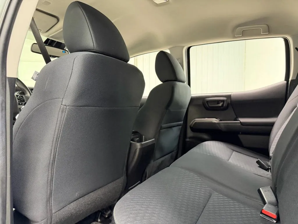 2023 Toyota Tacoma SR5 photo 6