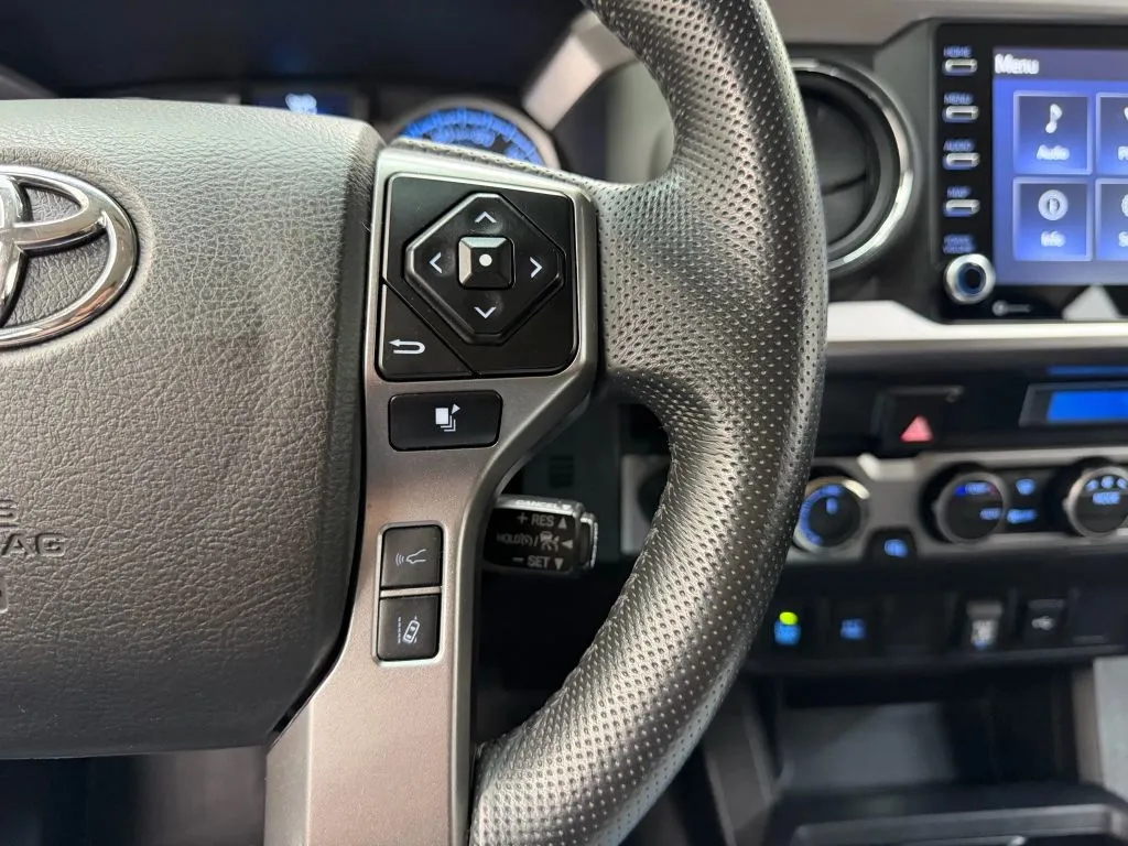 2023 Toyota Tacoma SR5 photo 18