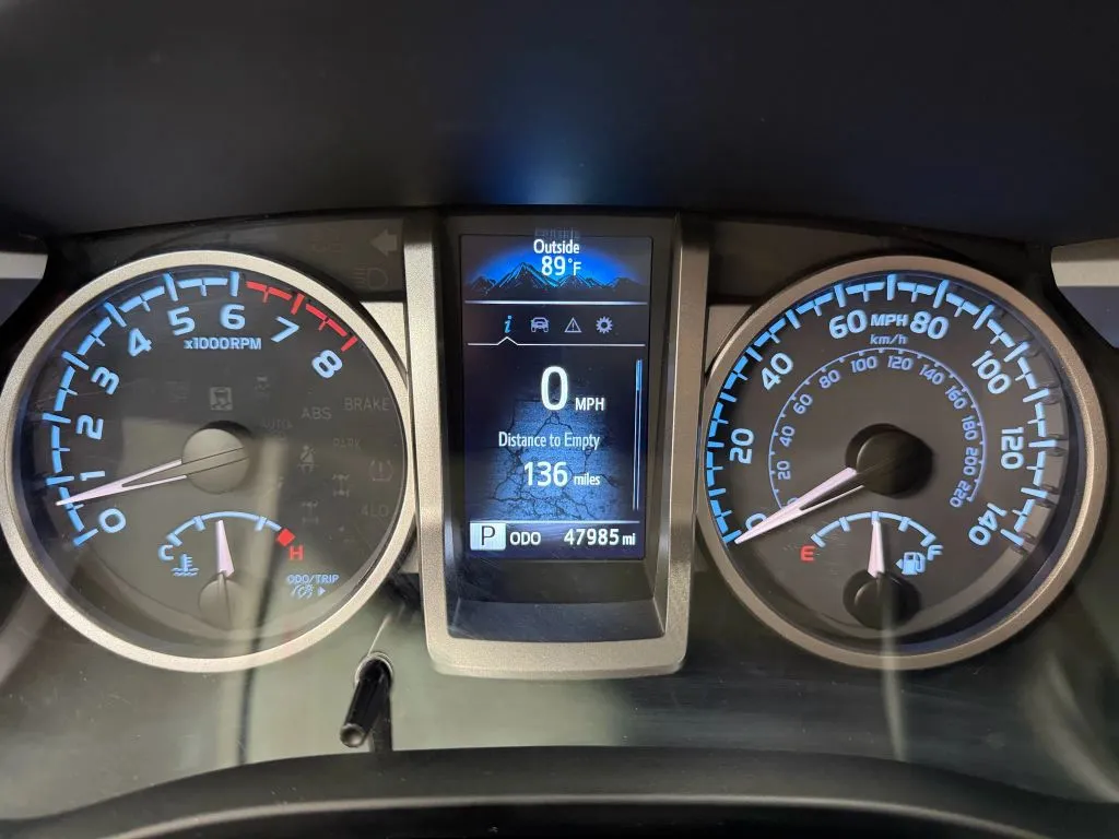 2023 Toyota Tacoma SR5 photo 15