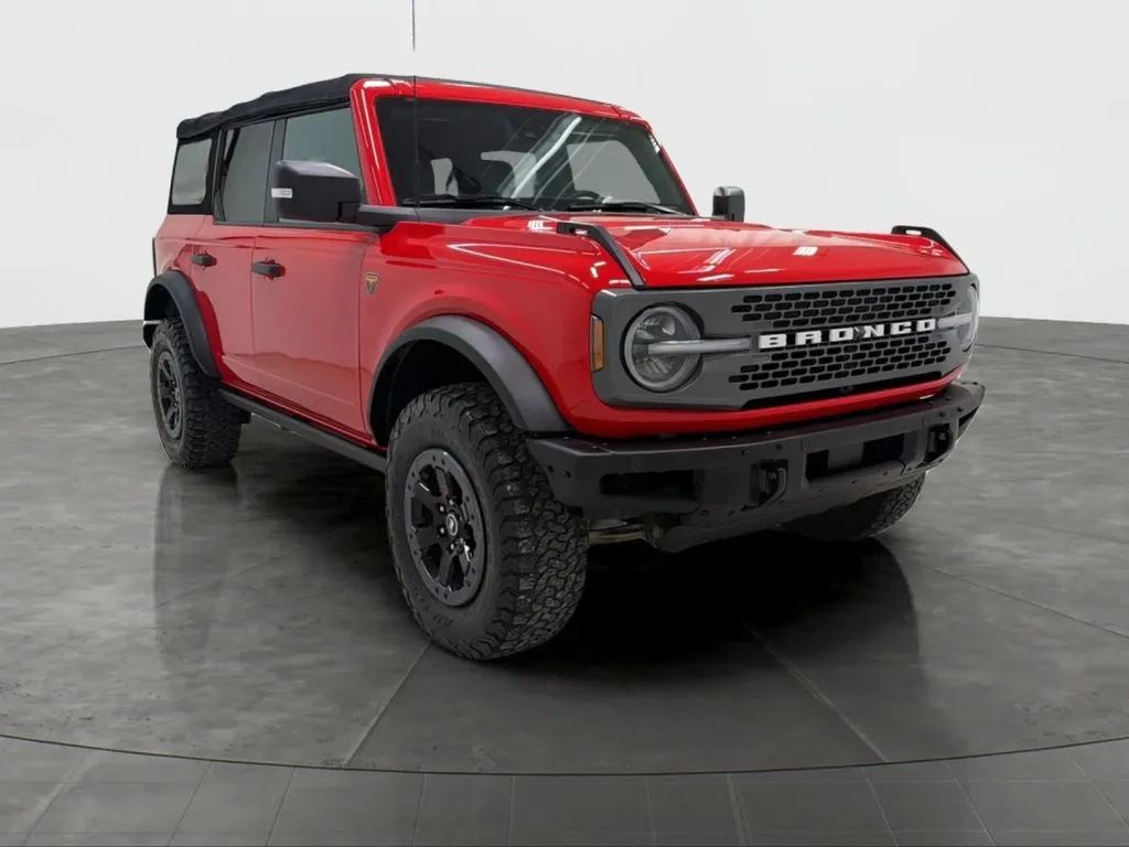 2022 Ford Bronco Badlands photo 4
