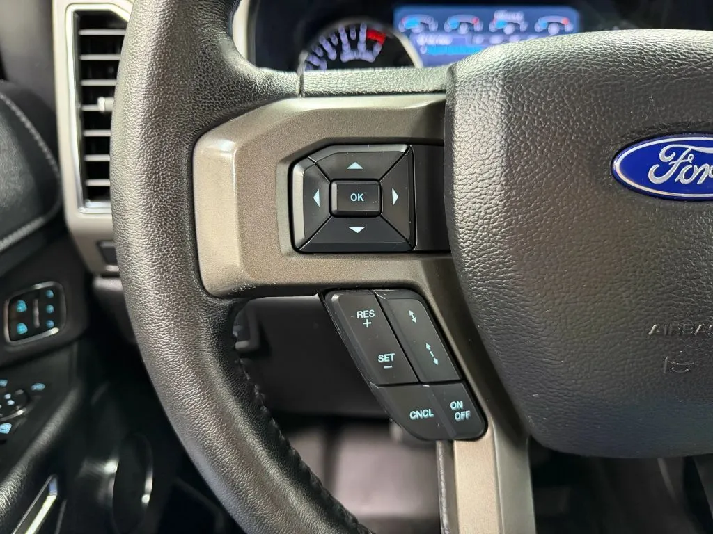 2019 Ford Expedition XLT photo 11