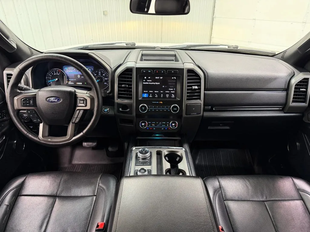2019 Ford Expedition XLT photo 5