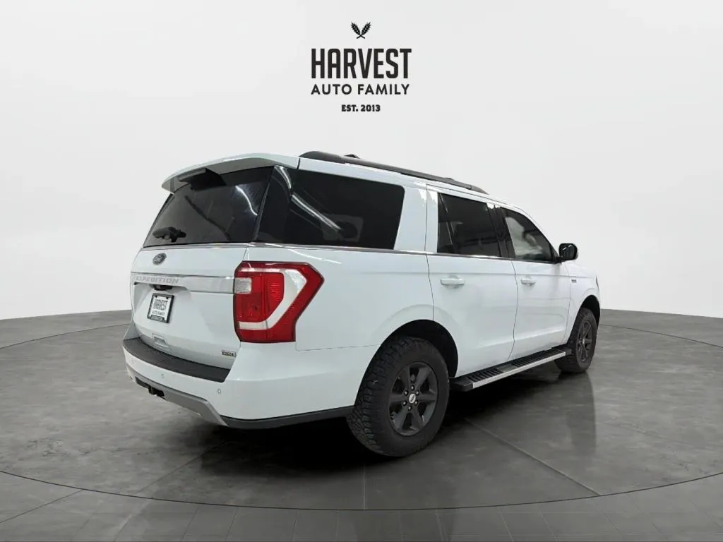 2019 Ford Expedition XLT photo 3