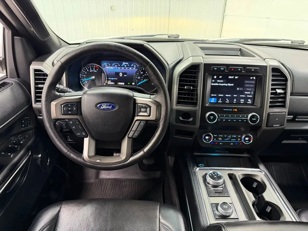 2019 Ford Expedition XLT photo 28