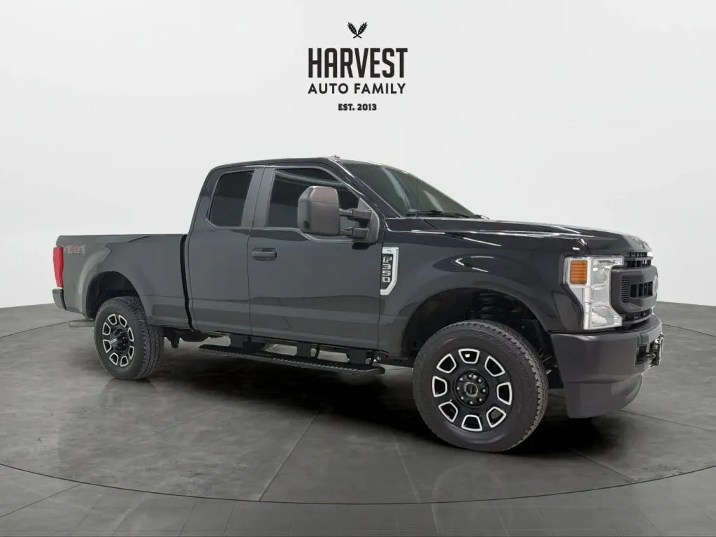 2021 Ford F-350 photo 21