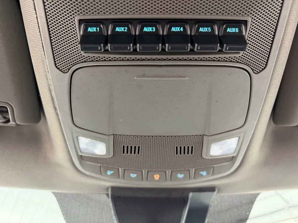 2021 Ford F-350 photo 9