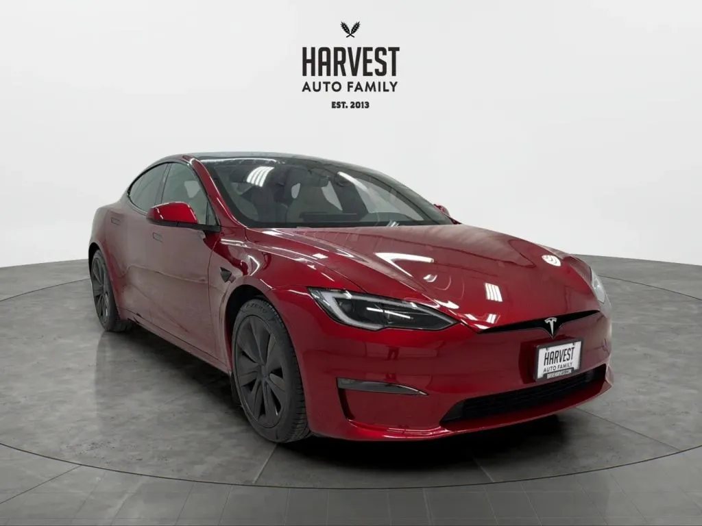 2024 Tesla Model S Plaid photo 4