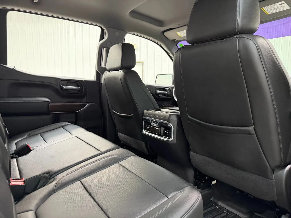 2021 Gmc Sierra 1500 SLT photo 9