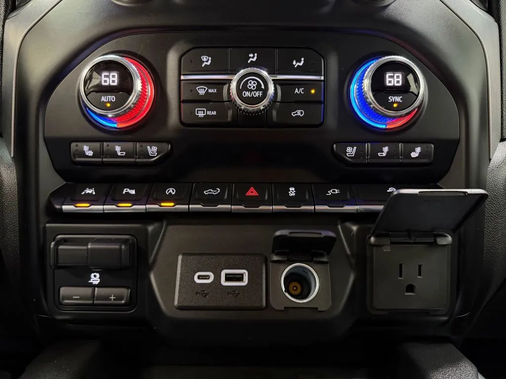 2021 Gmc Sierra 1500 SLT photo 11