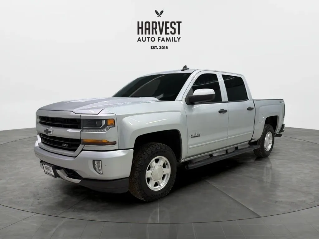 Silver 2017 Chevrolet Silverado 1500 Crew Cab Z71 LT Pickup 4D 5 3/4 ft for sale in Wahoo, NE