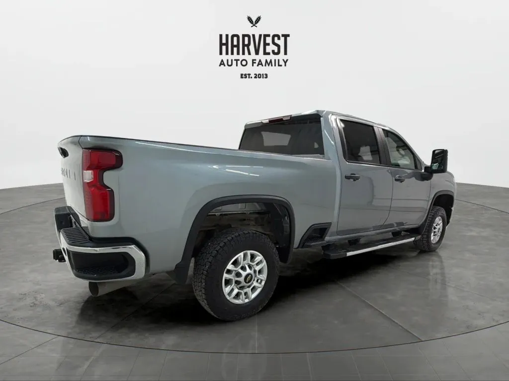 2024 Chevrolet Silverado 2500HD Work Truck photo 3