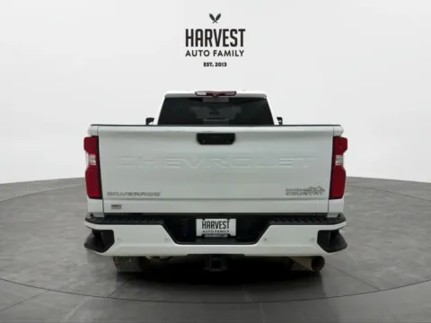 More photos of 2020 Chevrolet Silverado 3500 HD Crew Cab High Country Pickup 4D 8 ft at Harvest Auto Family, NE