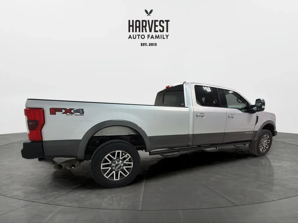 2017 Ford F-350 photo 3