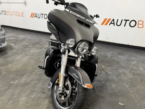 More photos of 2019 HARLEY DAVIDSON ULTRA LIMITED FLHTK at Moto Boutique, OH