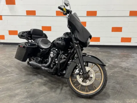 Photos of 2020 HARLEY DAVIDSON STREET GLIDE SPECIAL FLHXS for sale in Columbus, OH at Moto Boutique