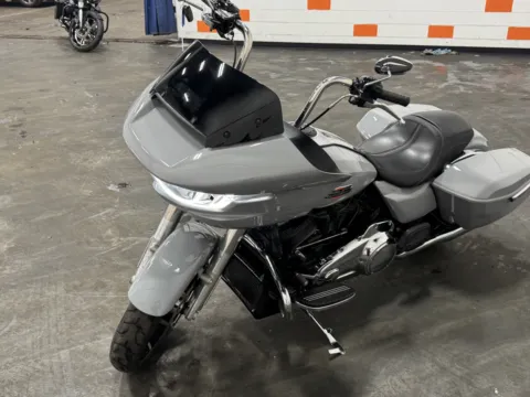 More photos of 2024 HARLEY DAVIDSON ROAD GLIDE FLTRX at Moto Boutique, OH