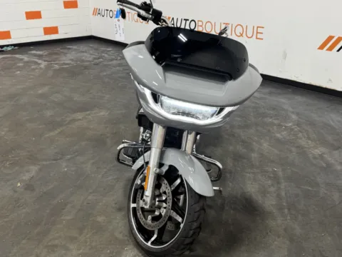 More photos of 2024 HARLEY DAVIDSON ROAD GLIDE FLTRX at Moto Boutique, OH