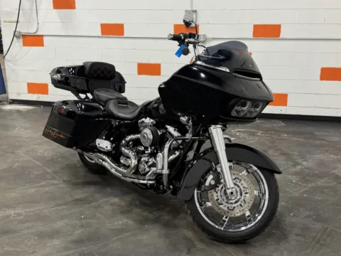 Photos of 2015 HARLEY DAVIDSON ROAD GLIDE FLTRX for sale in Columbus, OH at Moto Boutique