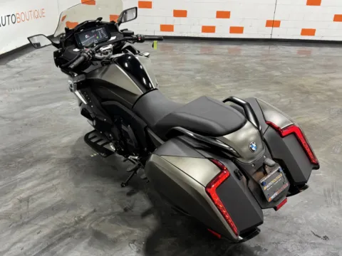 More photos of 2023 BMW K 1600 at Moto Boutique, OH