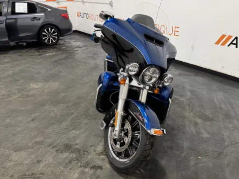 More photos of 2018 HARLEY DAVIDSON ULTRA LIMITED ANNIVERSARY FLHTKANV at Moto Boutique, OH