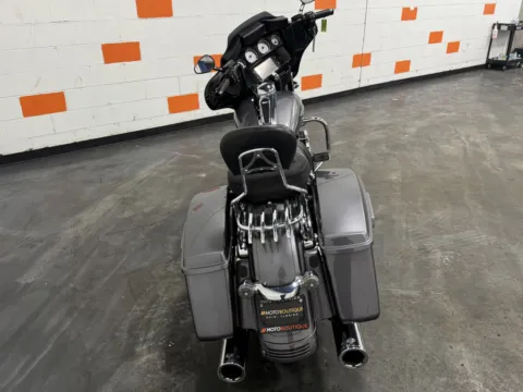 More photos of 2015 HARLEY DAVIDSON STREET GLIDE SPECIAL FLHXS at Moto Boutique, OH