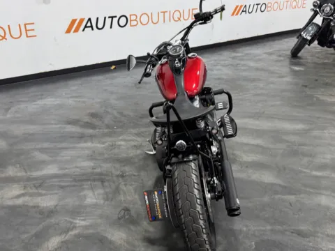 More photos of 2013 HARLEY DAVIDSON SOFTAIL SLIM FLS at Moto Boutique, OH