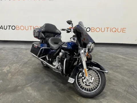 Photos of 2012 HARLEY DAVIDSON ULTRA LIMITED FLHTK for sale in Columbus, OH at Moto Boutique