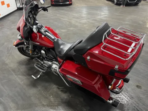 More photos of 2011 HARLEY DAVIDSON ULTRA LIMITED FLHTK at Moto Boutique, OH