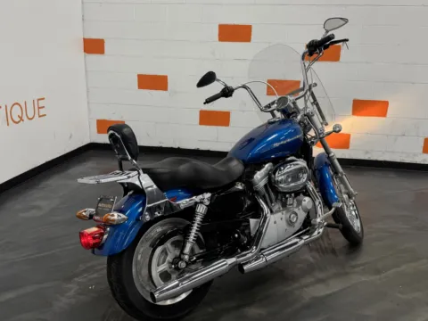 Another view of 2006 HARLEY DAVIDSON SPORTSTER XL883C for sale in Columbus, OH at Moto Boutique