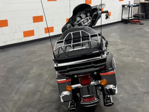 More photos of 2012 HARLEY DAVIDSON ULTRA CLASSIC FLHTK at Moto Boutique, OH