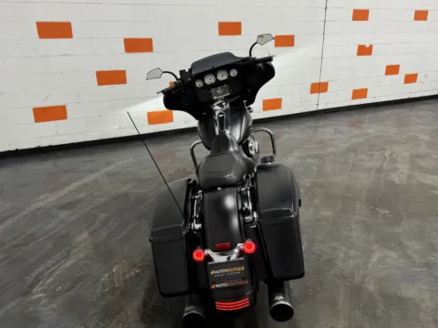 More photos of 2016 HARLEY DAVIDSON STREET GLIDE SPECIAL FLHXS at Moto Boutique, OH