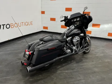 Another view of 2016 HARLEY DAVIDSON STREET GLIDE SPECIAL FLHXS for sale in Columbus, OH at Moto Boutique
