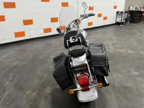 More photos of 2008 SUZUKI BOULEVARD C50 at Moto Boutique, OH