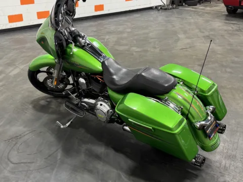 More photos of 2015 HARLEY DAVIDSON STREET GLIDE FLHX at Moto Boutique, OH
