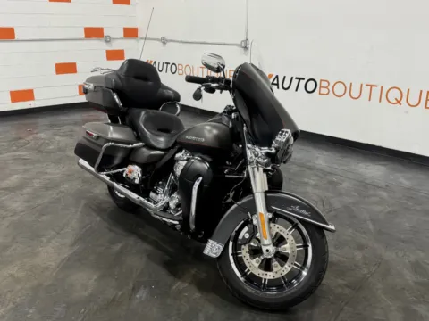 Photos of 2018 HARLEY DAVIDSON ULTRA LIMITED FLHTK for sale in Columbus, OH at Moto Boutique
