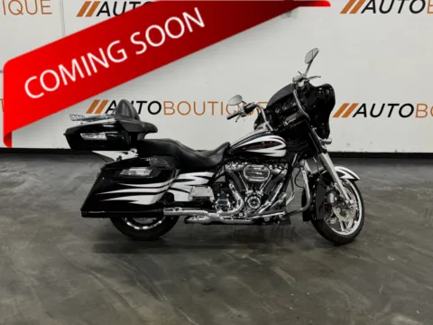Black 2017 HARLEY DAVIDSON STREET GLIDE SPECIAL FLHXS for sale in Columbus, OH