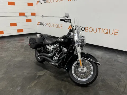 Photos of 2021 HARLEY DAVIDSON HERITAGE CLASSIC FLHC for sale in Columbus, OH at Moto Boutique