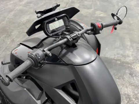 More photos of 2024 CAN AM RYKER 900 ACE SPORT at Moto Boutique, OH