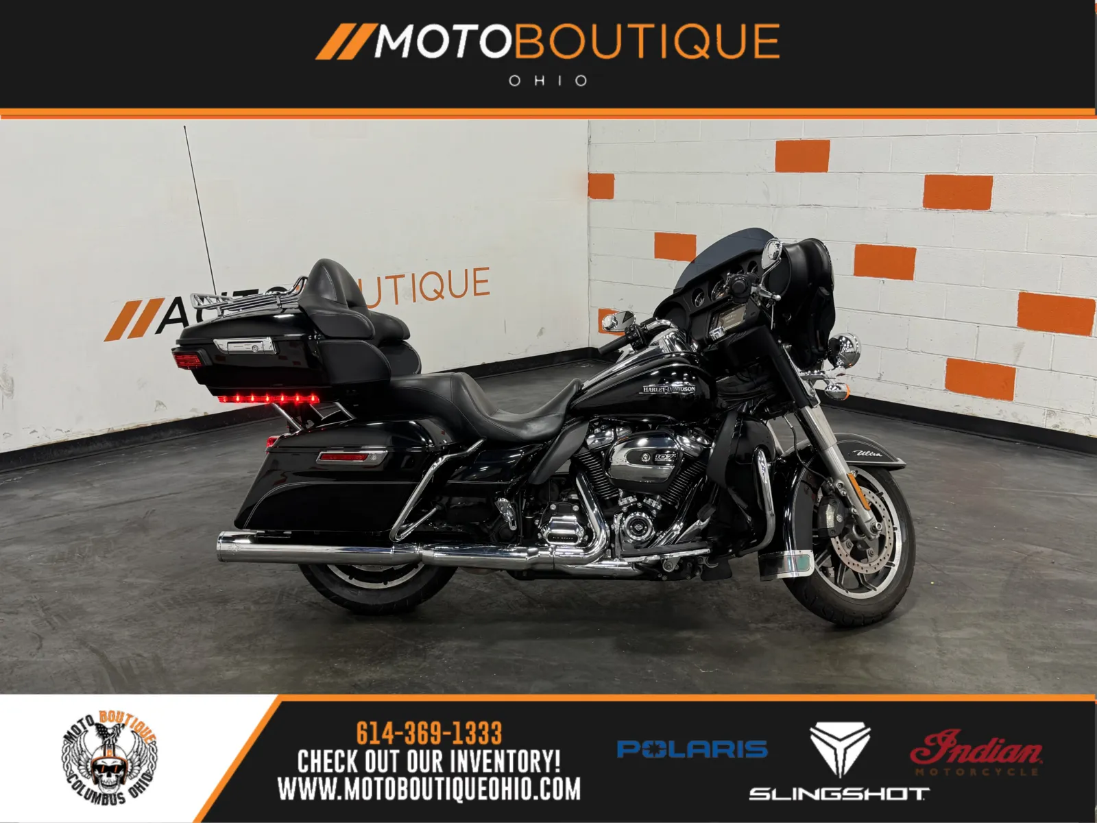 Black 2017 HARLEY DAVIDSON ULTRA CLASSIC FLHTCU for sale in Columbus, OH