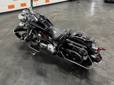 More photos of 2012 HARLEY DAVIDSON SOFTAIL DELUXE FLSTN at Moto Boutique, OH